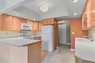 2578 S Elizabeth St E, Salt Lake City, UT 84106 - Photo 9