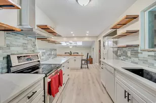 8234 S Grambling Way, Sandy, UT 84094 - Photo 5