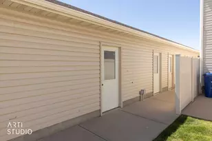 7438 S 1550 E, South Weber, UT 84405 - Photo 33
