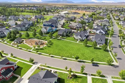 311 Apple Leaf Ave, Kaysville, UT 84037 - Photo 39