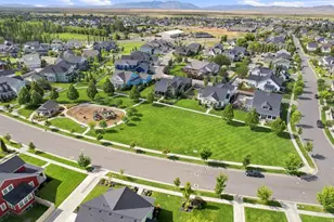 311 Apple Leaf Ave, Kaysville, UT 84037 - Photo 39