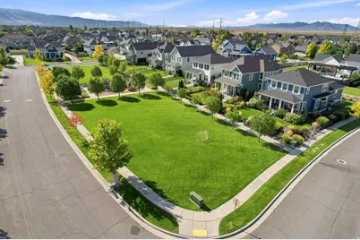 311 Apple Leaf Ave, Kaysville, UT 84037 - Photo 35