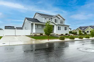 663 S Crooked Post Way, Saratoga Springs, UT 84045 - Photo 3