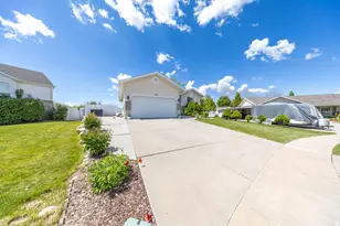 1953 W 2100 S, Syracuse, UT 84075 - Photo 5