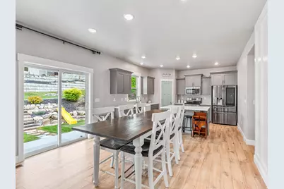 829 E 600 N, Hyde Park, UT 84318 - Photo 5