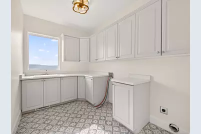 4282 N Mile High Dr E, Provo, UT 84604 - Photo 31