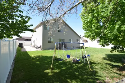 107 E 2100 S, Clearfield, UT 84015 - Photo 13