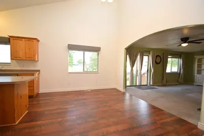 107 E 2100 S, Clearfield, UT 84015 - Photo 5