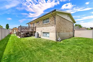713 W 2200 N, Clinton, UT 84015 - Photo 23