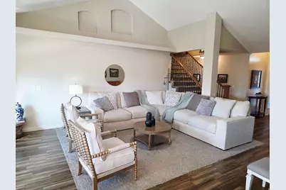 9073 N Clubhouse Ln, Eagle Mountain, UT 84005 - Photo 5