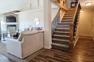 9073 N Clubhouse Ln, Eagle Mountain, UT 84005 - Photo 7
