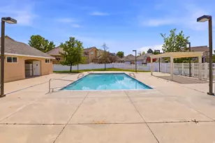 9884 S Cascade Park Dr, Sandy, UT 84070 - Photo 31