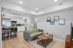42 W 500 N, Salt Lake City, UT 84103 - Photo 33