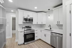 42 W 500 N, Salt Lake City, UT 84103 - Photo 9