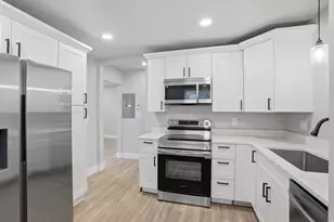 42 W 500 N, Salt Lake City, UT 84103 - Photo 3
