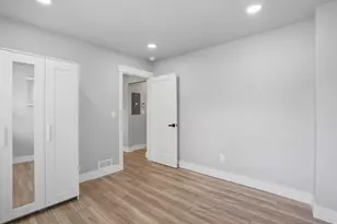 42 W 500 N, Salt Lake City, UT 84103 - Photo 13