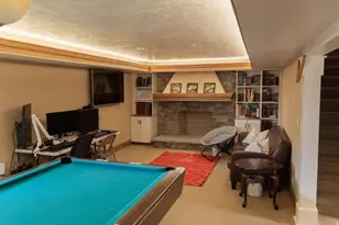 218 E Golden Willow Circle, Sandy, UT 84070 - Photo 9