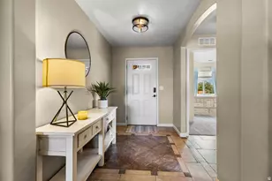 225 N Falcon Ct, Ivins, UT 84738 - Photo 3