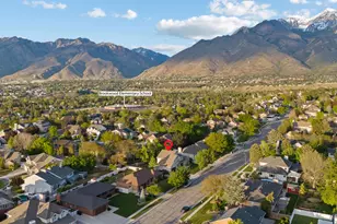 2247 E Willow Hills Dr, Sandy, UT 84093 - Photo 47