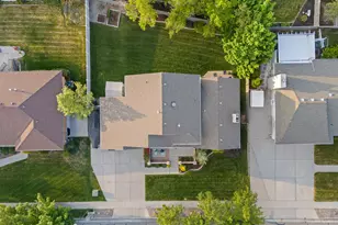 2247 E Willow Hills Dr, Sandy, UT 84093 - Photo 39