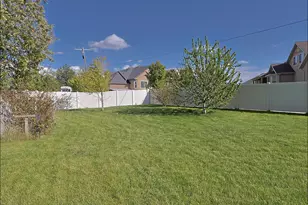 3832 Parker Dr, Riverdale, UT 84405 - Photo 21