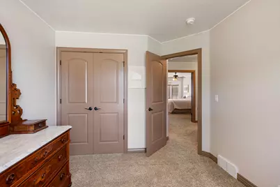 9096 N Clubhouse Ln W, Eagle Mountain, UT 84005 - Photo 15