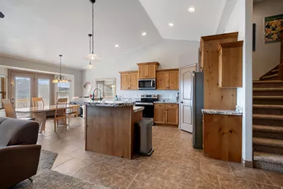 9096 N Clubhouse Ln W, Eagle Mountain, UT 84005 - Photo 3