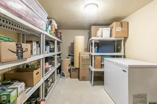 1690 Shoshone Dr, Ogden, UT 84403 - Photo 27