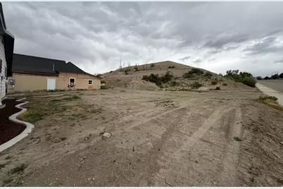 215 N Center St, Castle Dale, UT 84513 - Photo 45