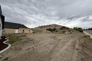 215 N Center St, Castle Dale, UT 84513 - Photo 45