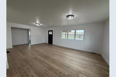 215 N Center St, Castle Dale, UT 84513 - Photo 15