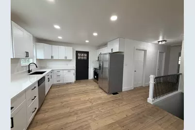 215 N Center St, Castle Dale, UT 84513 - Photo 9