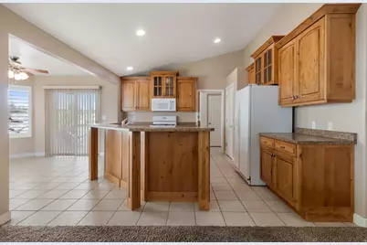 43 E Peachtree Dr N, Centerville, UT 84014 - Photo 7