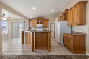 43 E Peachtree Dr N, Centerville, UT 84014 - Photo 7