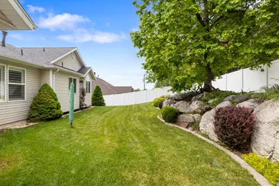 43 E Peachtree Dr N, Centerville, UT 84014 - Photo 45