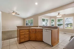 43 E Peachtree Dr N, Centerville, UT 84014 - Photo 9