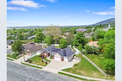43 E Peachtree Dr N, Centerville, UT 84014 - Photo 51