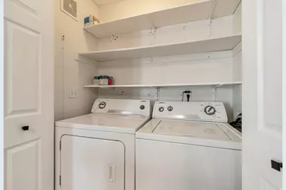 9215 S Jefferson Cv W, Sandy, UT 84070 - Photo 15