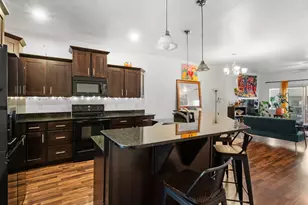 128 W Parramatta Ln, Salt Lake City, UT 84115 - Photo 3