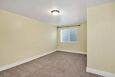 122 E 690 S, Smithfield, UT 84335 - Photo 35