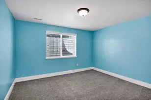 122 E 690 S, Smithfield, UT 84335 - Photo 33