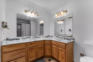 2855 W Golden Meadows Dr, Riverton, UT 84065 - Photo 27