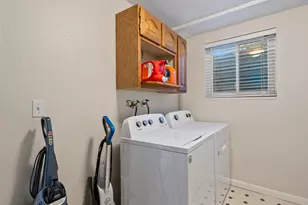 2188 E Union Blvd S, Cottonwood Heights, UT 84121 - Photo 21