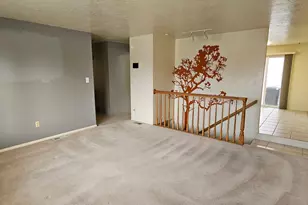 2755 W Hazelhurst Dr, Taylorsville, UT 84129 - Photo 3