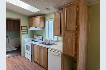 2875 400 W #7, Layton, UT 84041 - Photo 3
