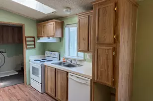 2875 400 W, Layton, UT 84041 - Photo 3
