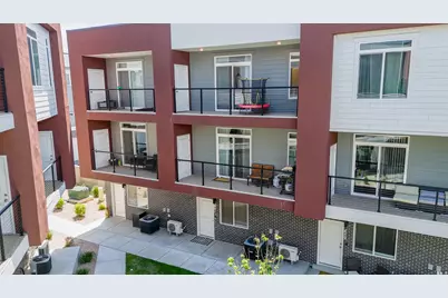 461 E 690 S #127, Clearfield, UT 84015 - Photo 15