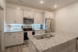 461 E 690 S, Clearfield, UT 84015 - Photo 3