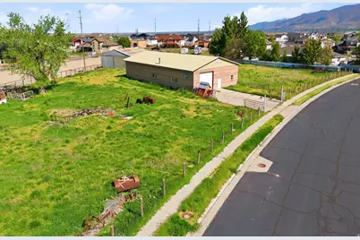 1695 N Olsen Way #802, West Bountiful, UT 84087 - Photo 9