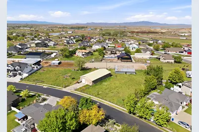 1695 N Olsen Way, West Bountiful, UT 84087 - Photo 5